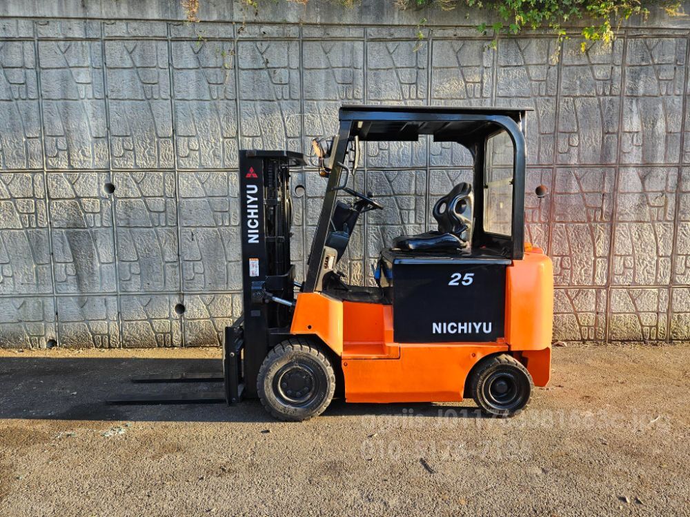  Forklift 중고 FB25PLN-75B-370M 전동 2.5톤 좌식 3단 (2.5톤)