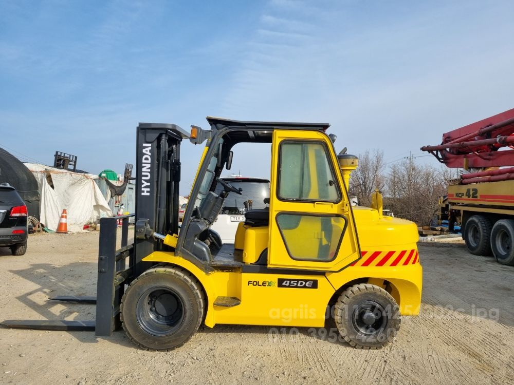 현대 4.5톤 지게차 45DE (4.5톤)