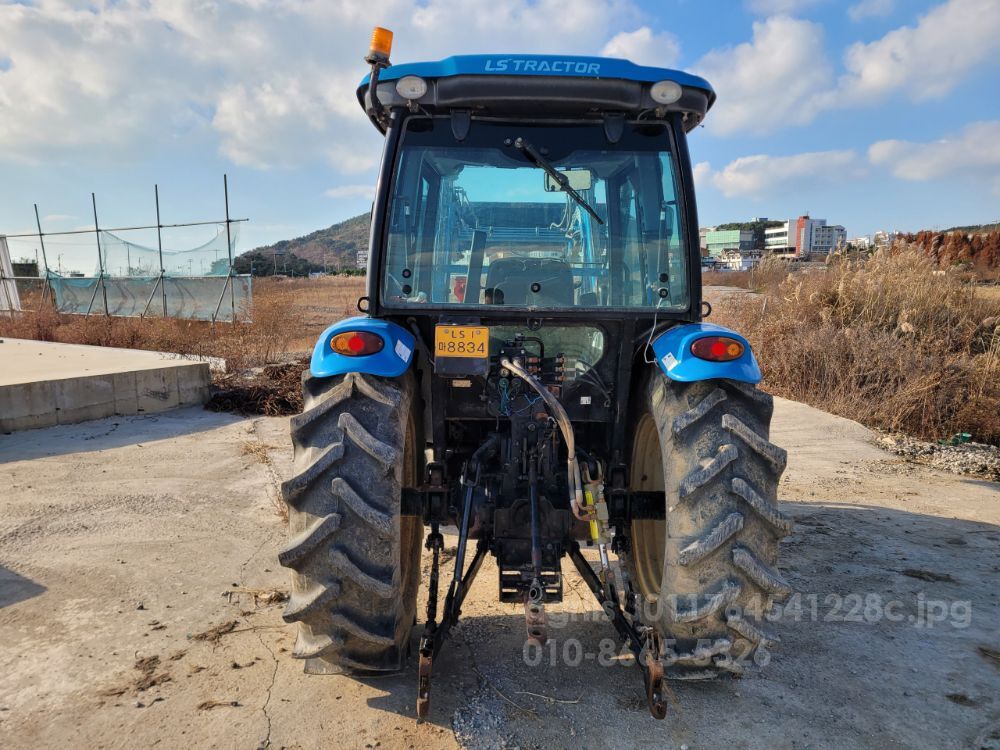 LS 트랙터 XU6163 (63.9마력)