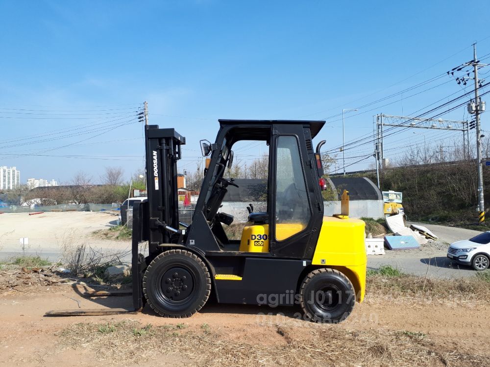 두산 지게차 D30S-5 (3.0톤)