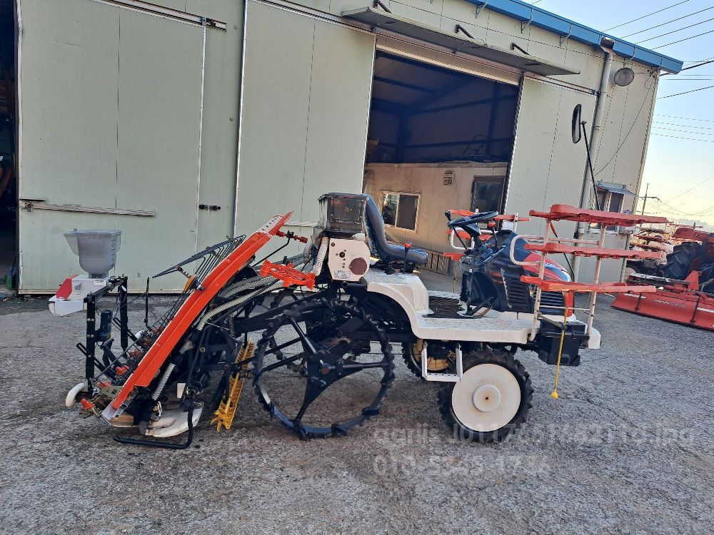 Daedong Rice transplanter ERP60 (6Rows) 뒤우측면