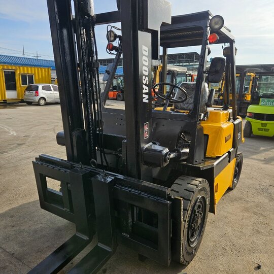 Doosan Forklift FD35M 사이드쉬프트 (3.5톤)