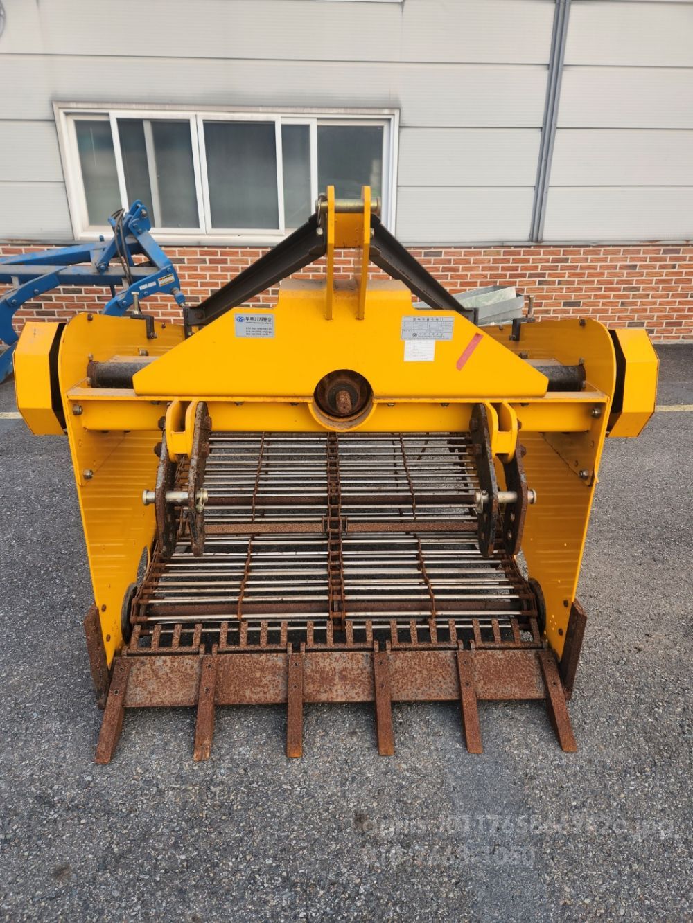 두루기계 땅속작물수확기 DR 1300SL