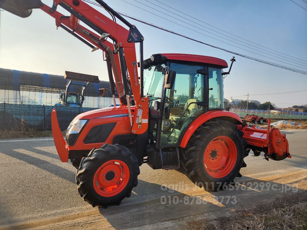 Daedong Tractor RX630 (63hp)
