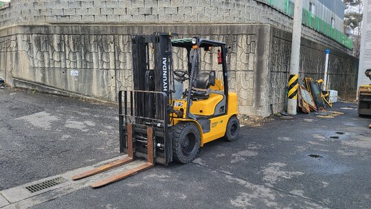 Hyundai Forklift FOREX30-9B (3톤)
