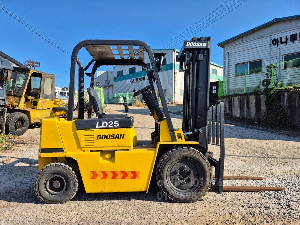 두산 지게차 LD25 (2.5톤)