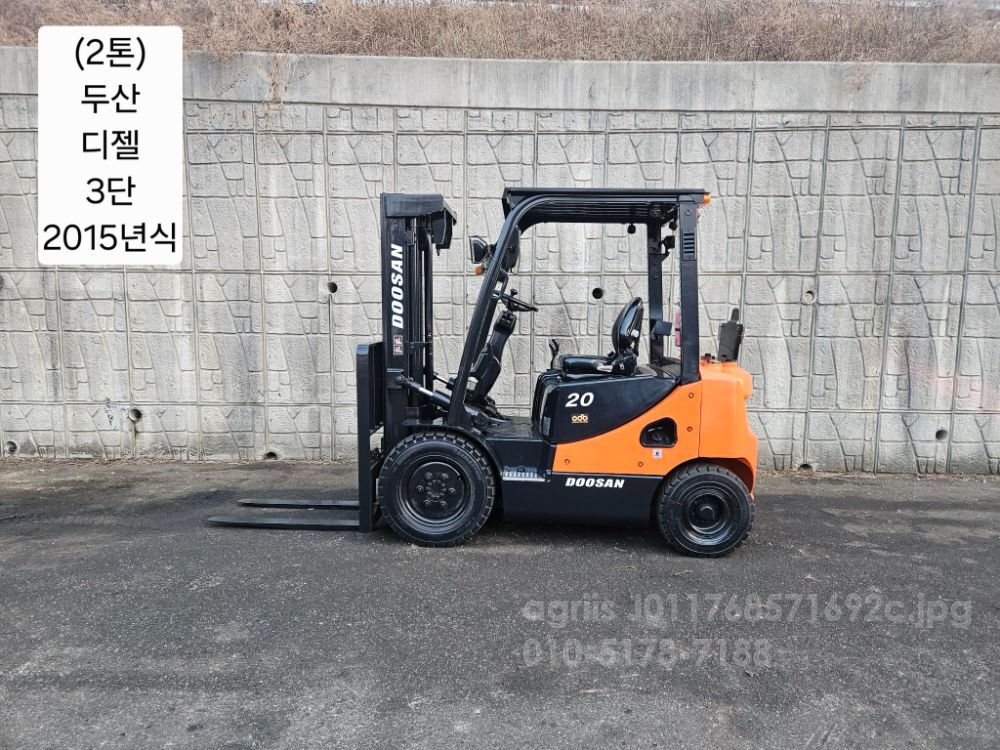 Doosan Forklift 중고 D20S-7 (3단) 디젤 2톤 3단