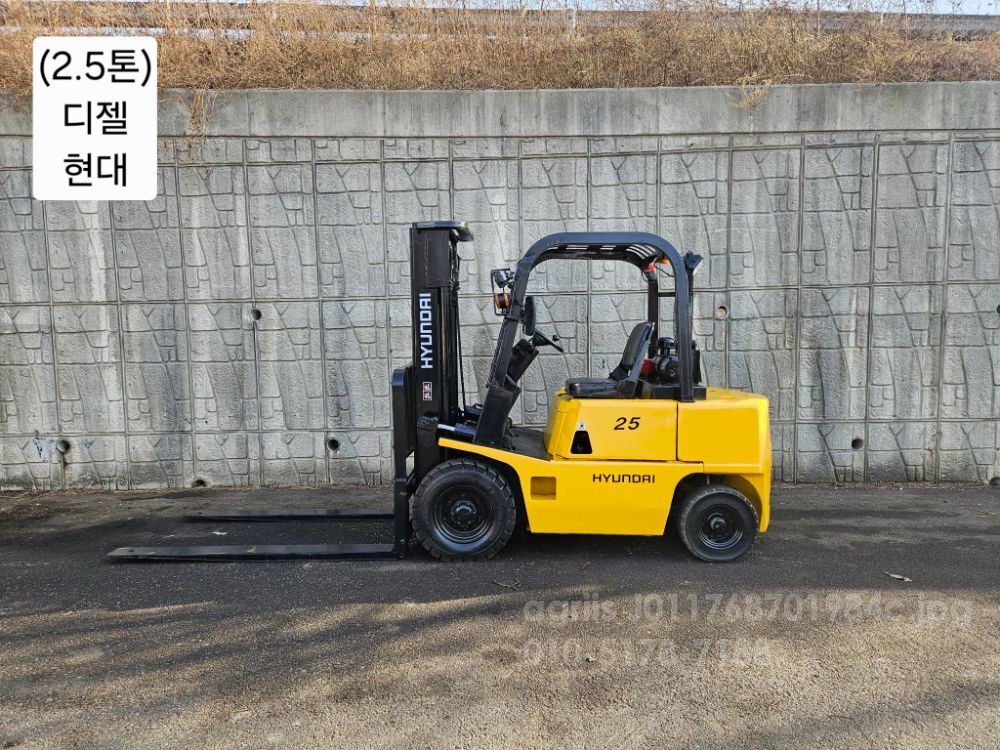 Hyundai Forklift 중고 PF25D 디젤 2.5톤 (2.5톤)