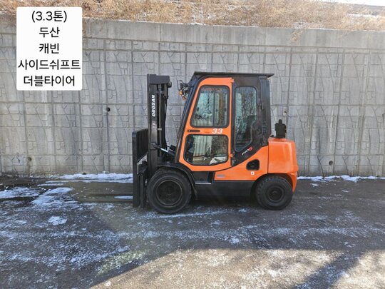 Doosan Forklift 중고 D33SE-5 디젤 3.3톤 (3.3톤) 앞좌측면