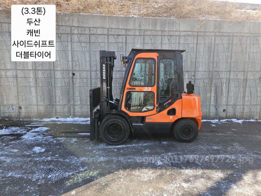 두산 지게차 중고 D33SE-5 디젤 3.3톤 (3.3톤)
