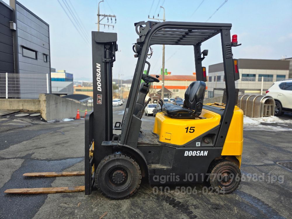 Doosan Forklift D1.5톤 디젤 (1.5톤) 뒤우측면
