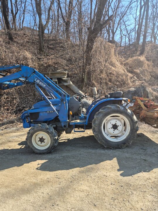 LS Tractor R45 (45hp) 앞좌측면