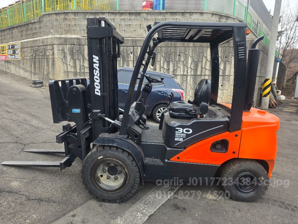 두산지게차 지게차 두산3톤 (3톤)