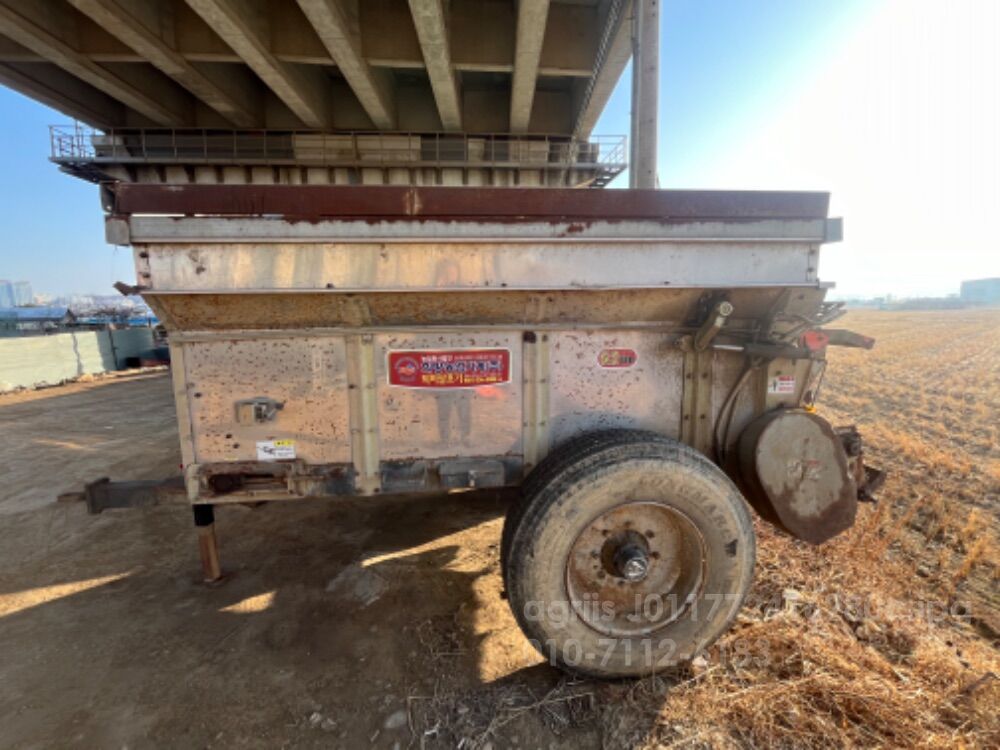 희망퇴비살포기 스뎅 퇴비살포기 6.2톤