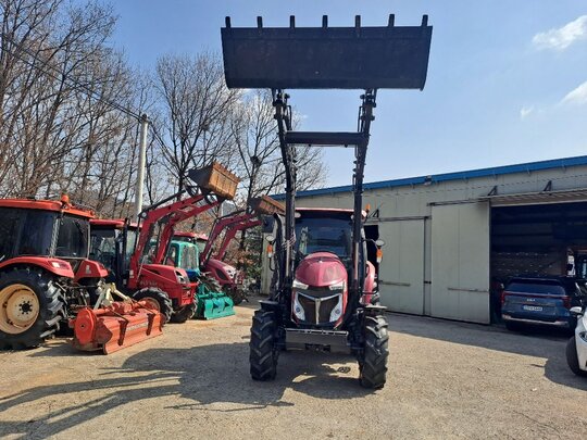 얀마 트랙터 YT470 (70마력) 앞좌측면