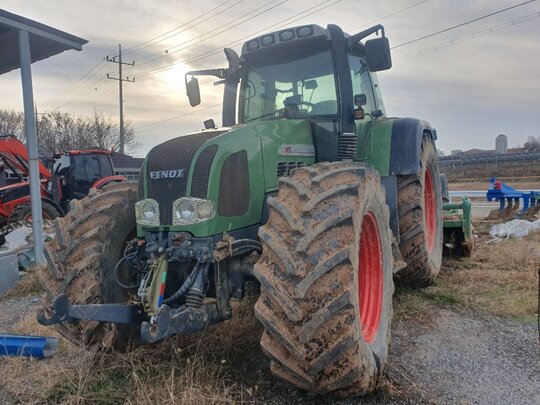 펜트 트랙터 930(300마력) (300마력)