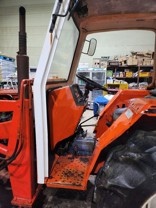 대동 트랙터 D4351 (43마력) 앞좌측면