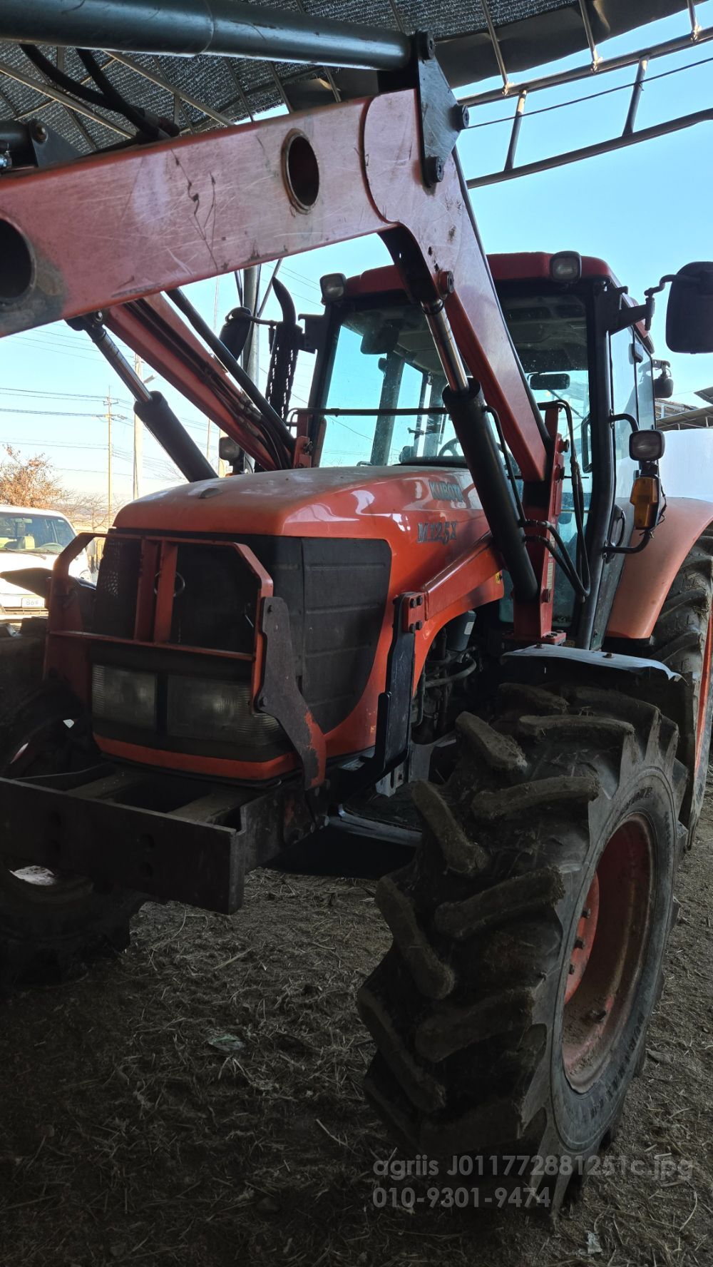 Kubota Tractor M125X (125hp)