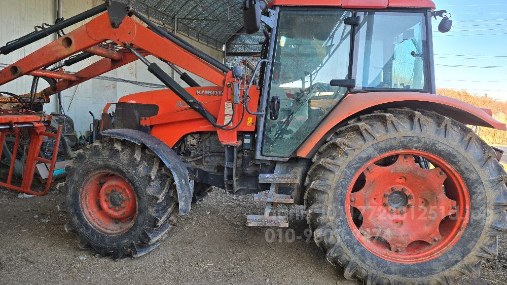 Kubota Tractor M125X (125hp) 뒤우측면