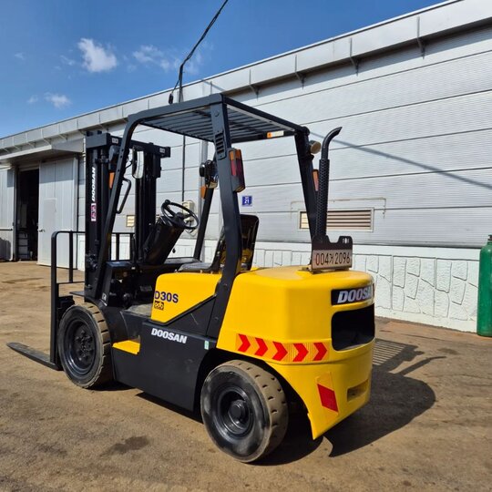  Forklift D30S (3.0톤)