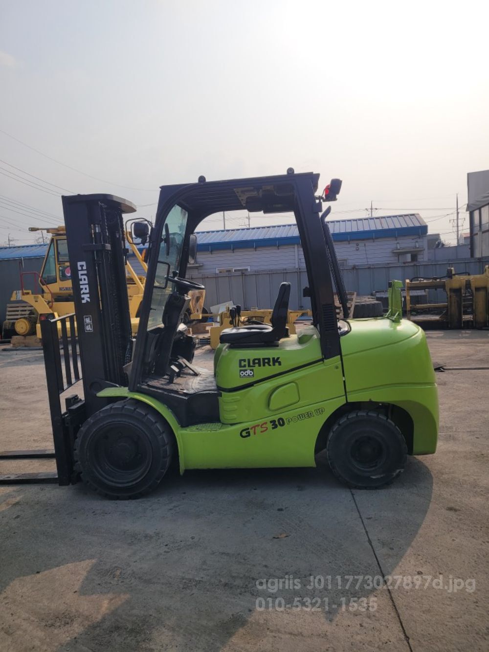 삼성클라크 지게차 GTS30 (3.0톤) 뒤우측면
