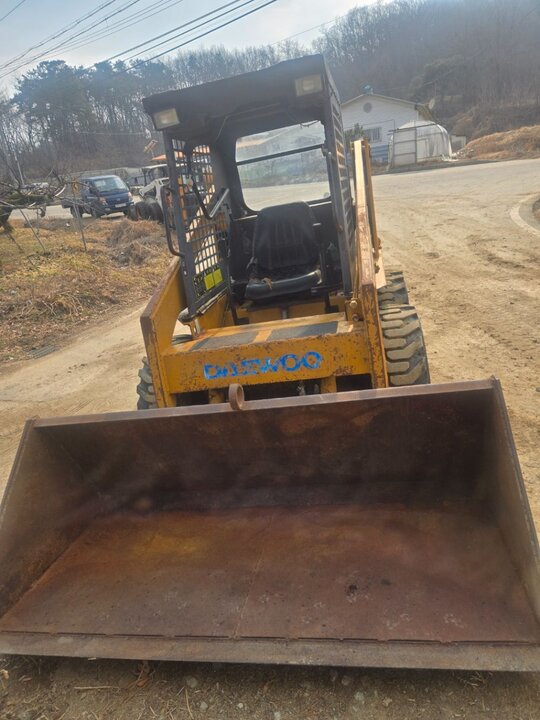 두산 스키드로더 601