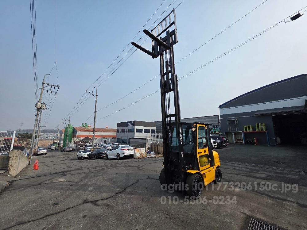 현대 3톤 3단 지게차 HDF30-5 (3톤)