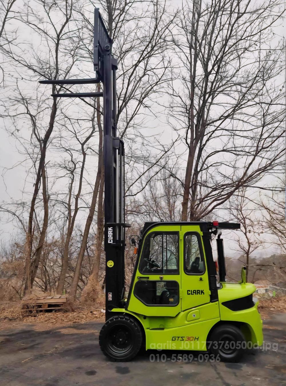클라크 지게차 GTS30H (3.0톤) 뒤우측면