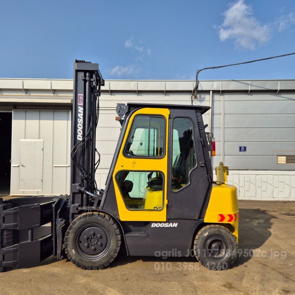 두산 지게차 D25S-3 (2.5톤)