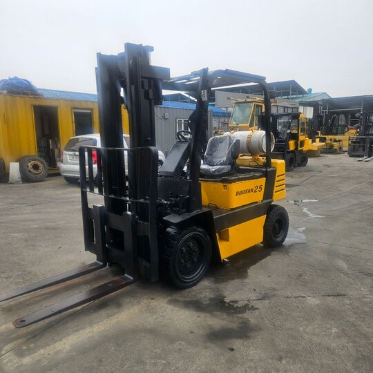 Doosan Forklift 2.5톤가스 (2.5톤)