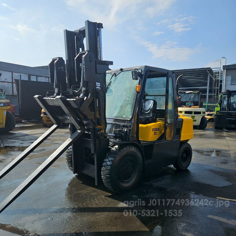 두산 지게차 D35S-2 힌지드 (3.5톤)