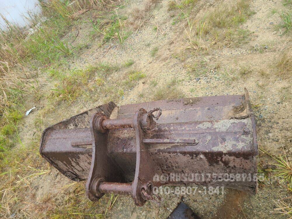  굴삭기 55-V (5.5톤)