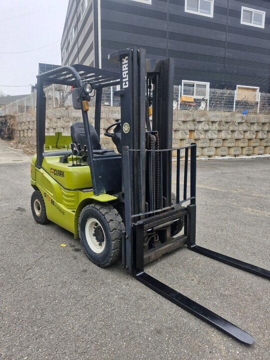  Forklift GTS20 (2.0톤) 앞좌측면