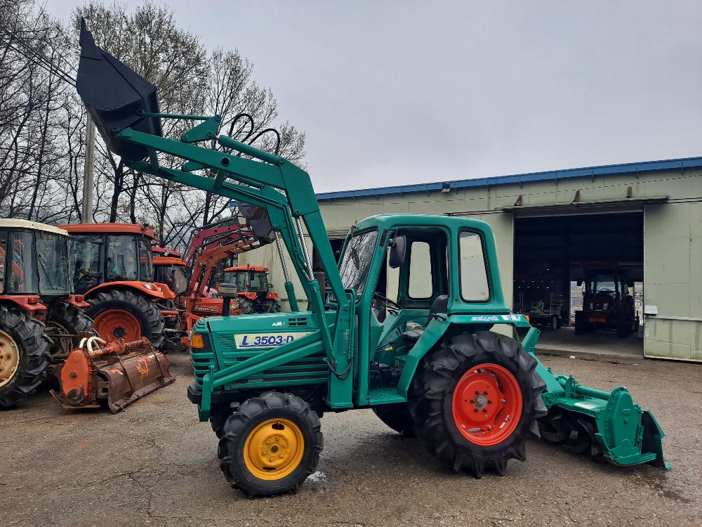 Daedong Tractor L3503 (35hp) 뒤우측면