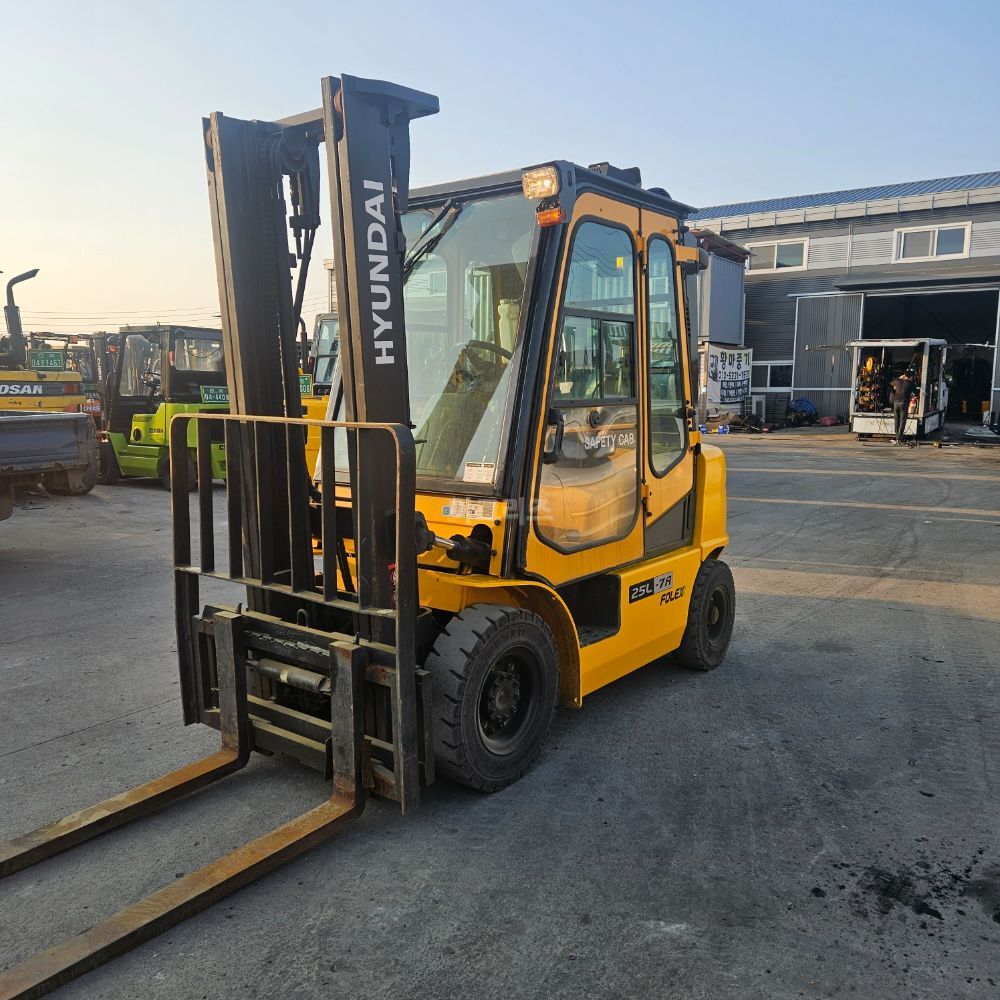 Hyundai Forklift 포렉스25L-7A (2.5톤)