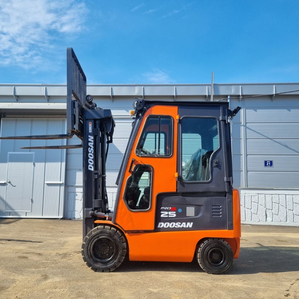 Doosan Forklift D25S-5 (2.5 톤)
