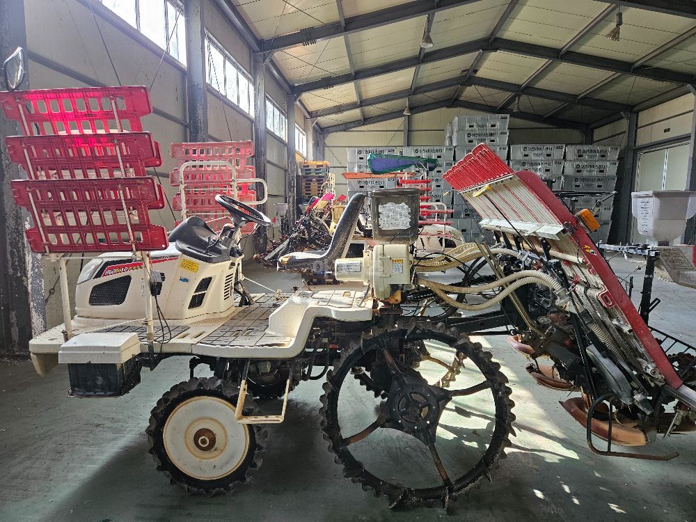 Kukje Rice transplanter RGO-60SDY (6Rows) 뒤우측면