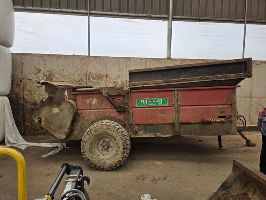 주명성 퇴비살포기 MSM4300