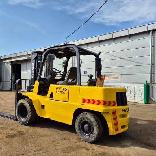 Hyundai Forklift PF4.5 (4.5톤)