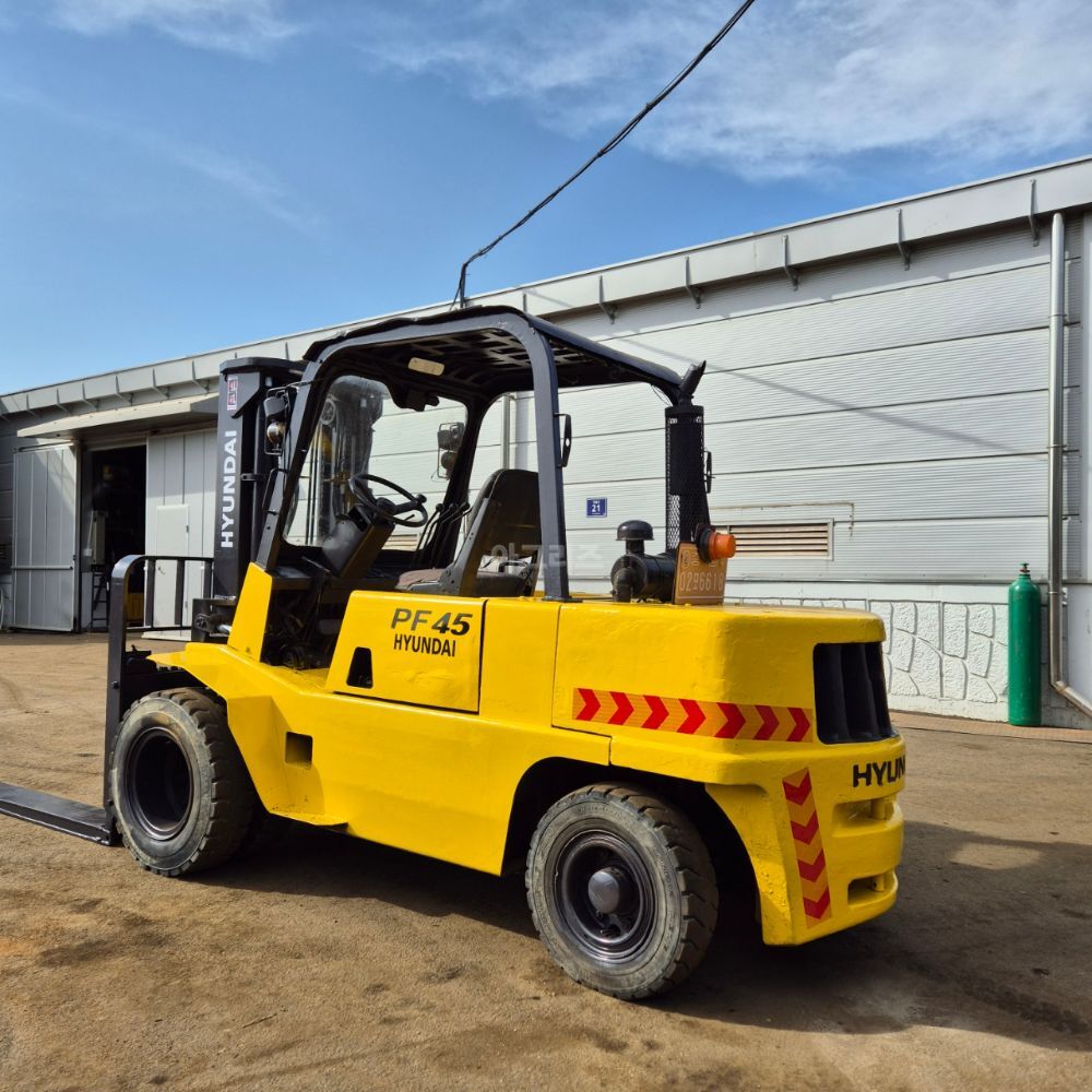현대 지게차 PF4.5 (4.5톤)