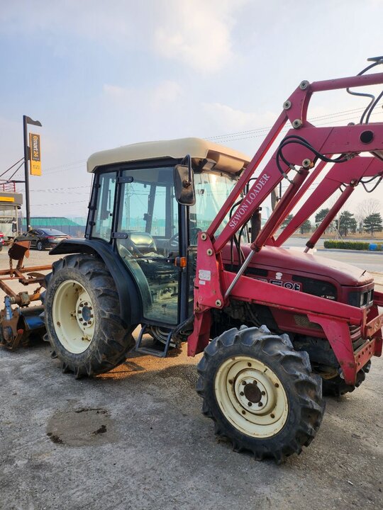 TYM Tractor T500 (50hp)