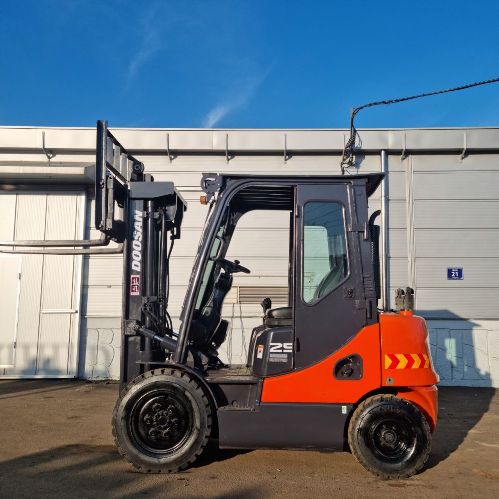 Doosan Forklift D25SE-5 (2.5톤) 뒤우측면