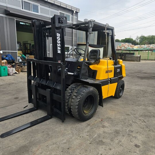 두산 지게차 FD35M (3.5톤)