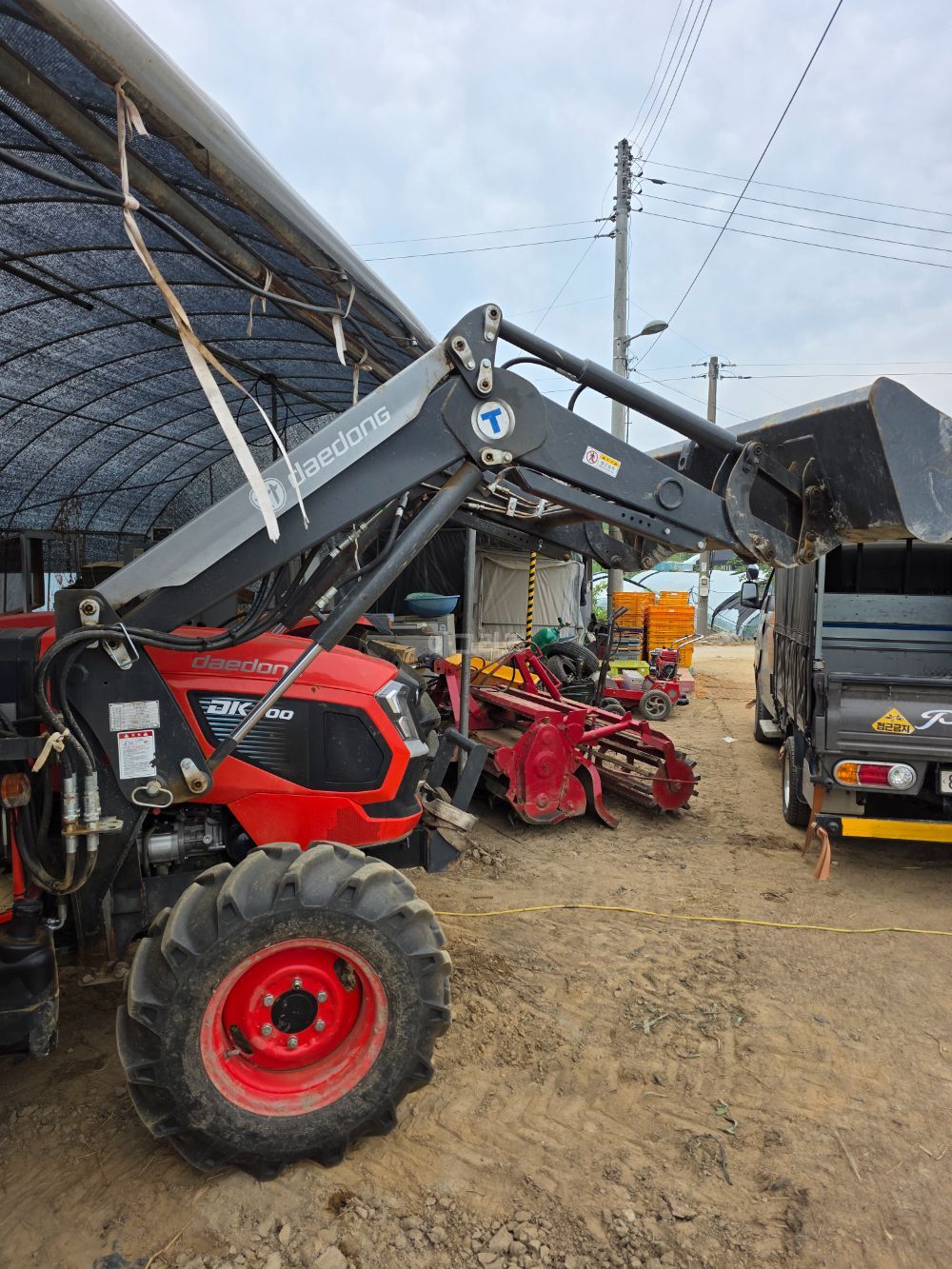 Daedong Tractor DK600 (58hp)