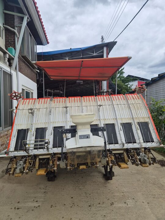 Kubota Rice transplanter KNW8SF (8Rows)