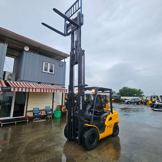Hyundai Forklift 포렉스 33D-9H (3..