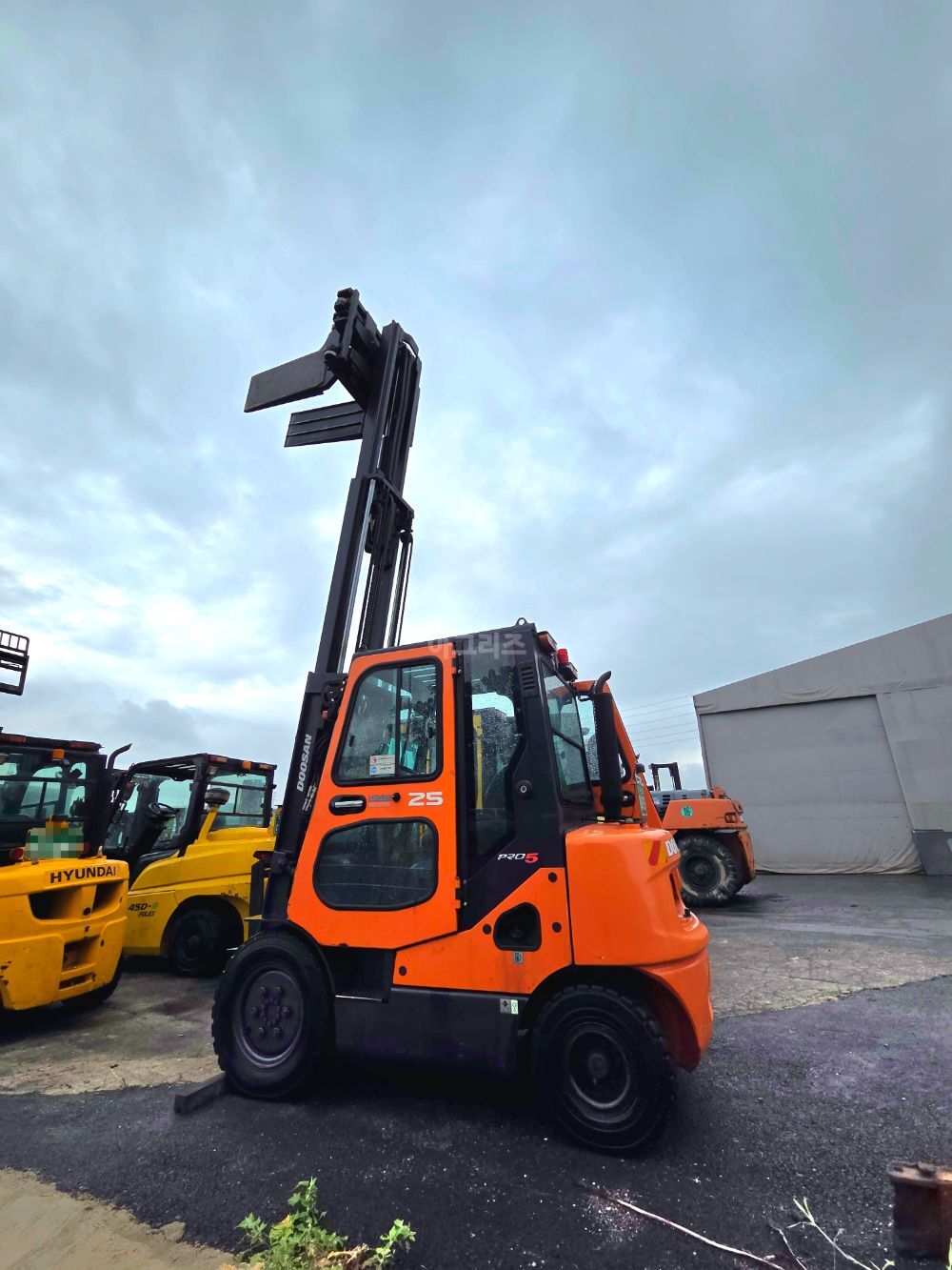 Doosan Forklift 디젤 2.5톤 3단 2012년식 
