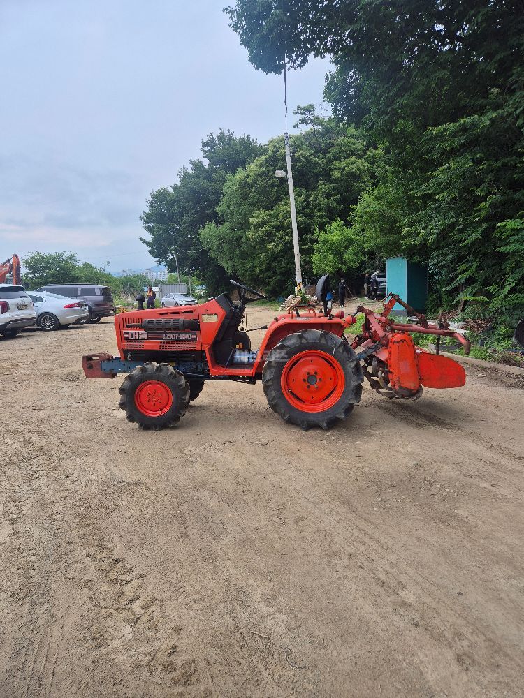 대동 트랙터 D19024WD (19마력) 뒤우측면