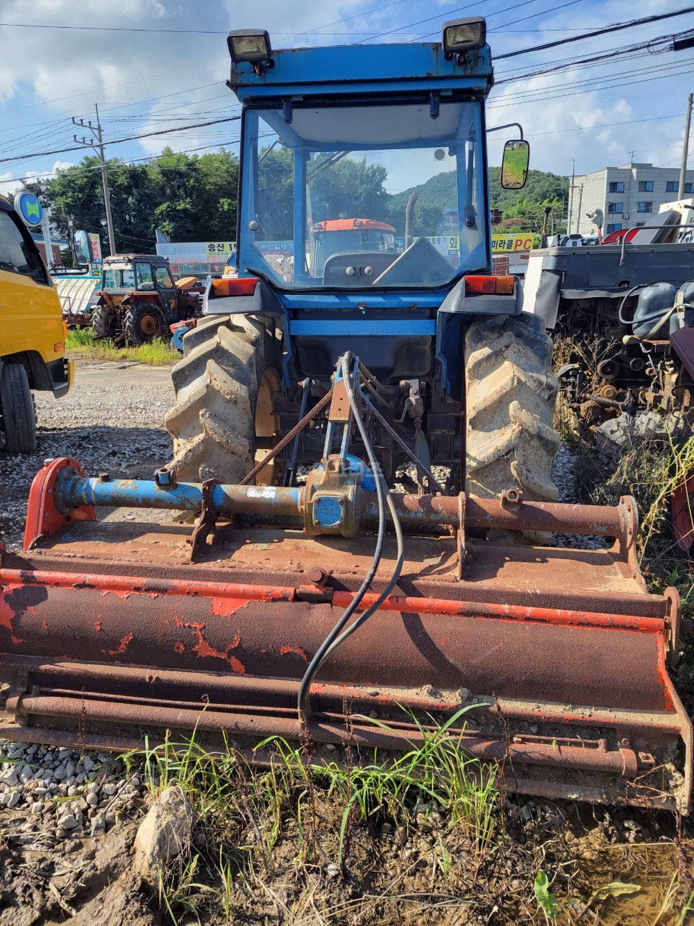TYM 트랙터 T450 (45마력) 뒤우측면
