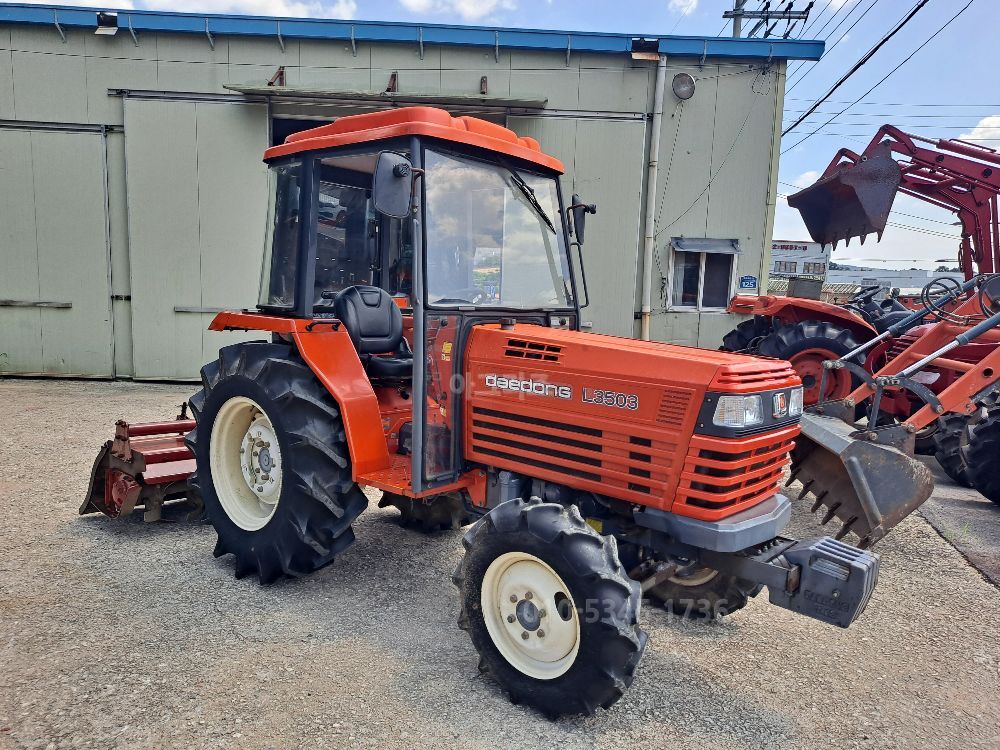 Daedong Tractor L3503 (35hp) 뒤우측면